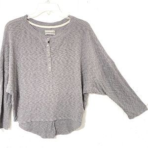 Urban Outfitters Shirt Womens XS Gray Thermal Ribbed SNAP NECK Top Boxy DOLMAN